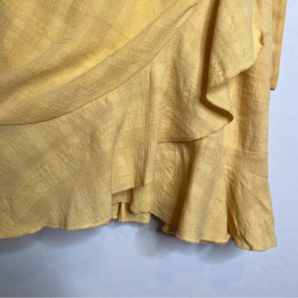 AMERICAN EAGLE Textured Wrap Mini Dress. Size Medium - Picture 7 of 12